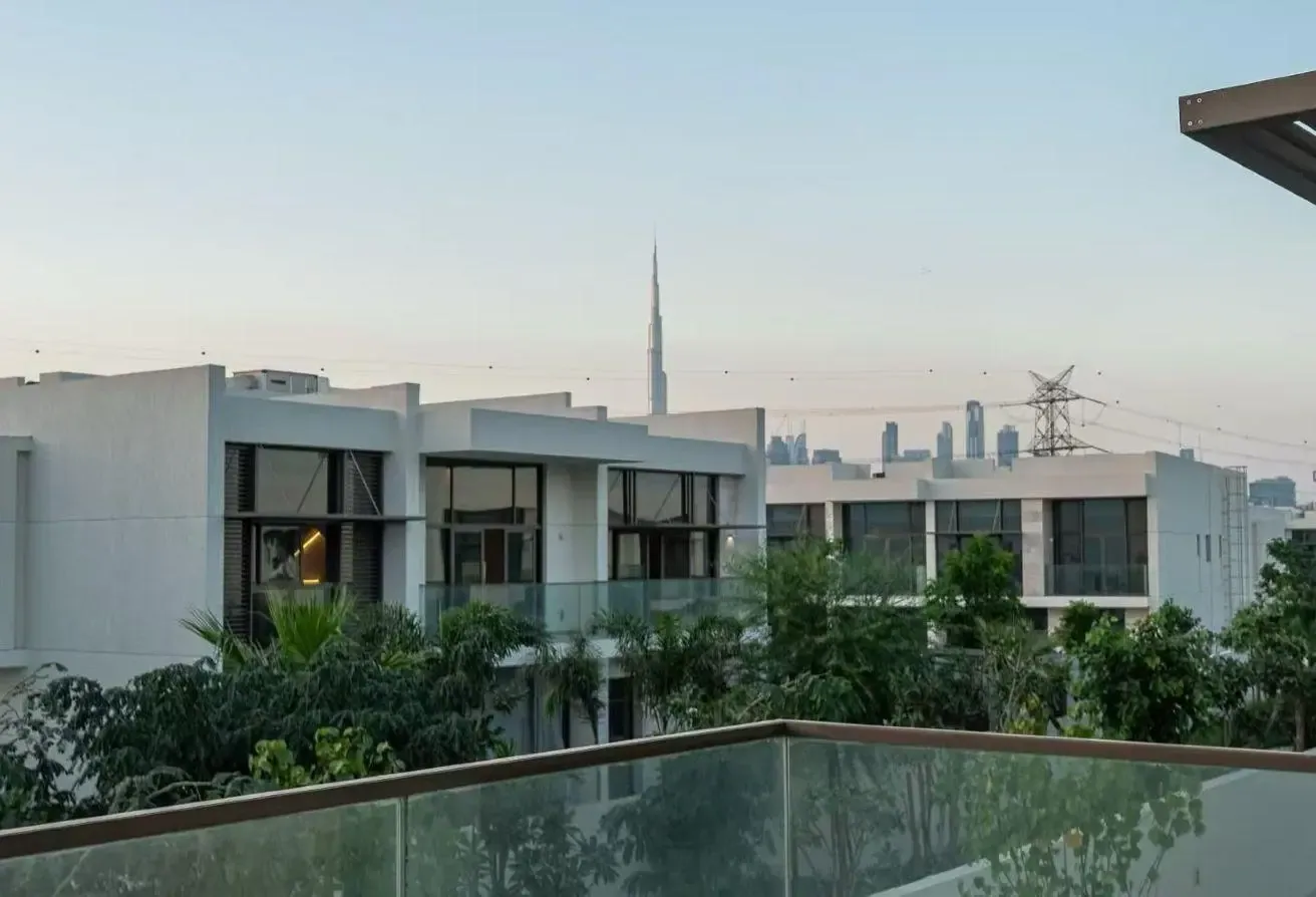 5BR + Maids & Driver Villa | District One Meydan