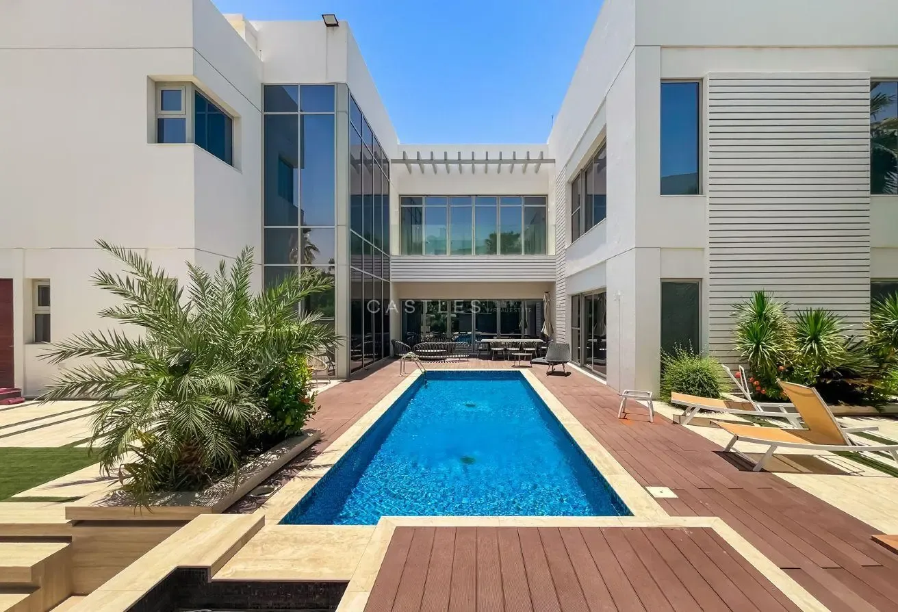 Large Plot | Furnished | Contemporary Villa
