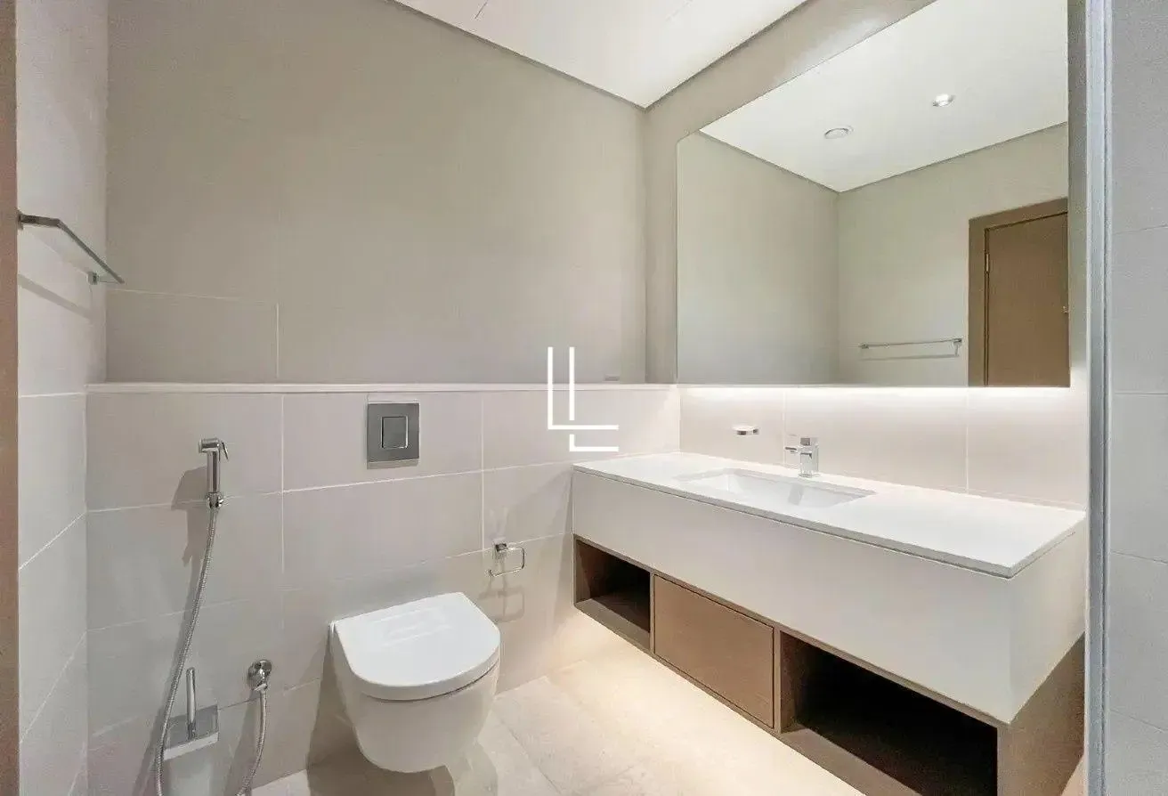 Contemporary 5BR Furnished Luxury Villa
