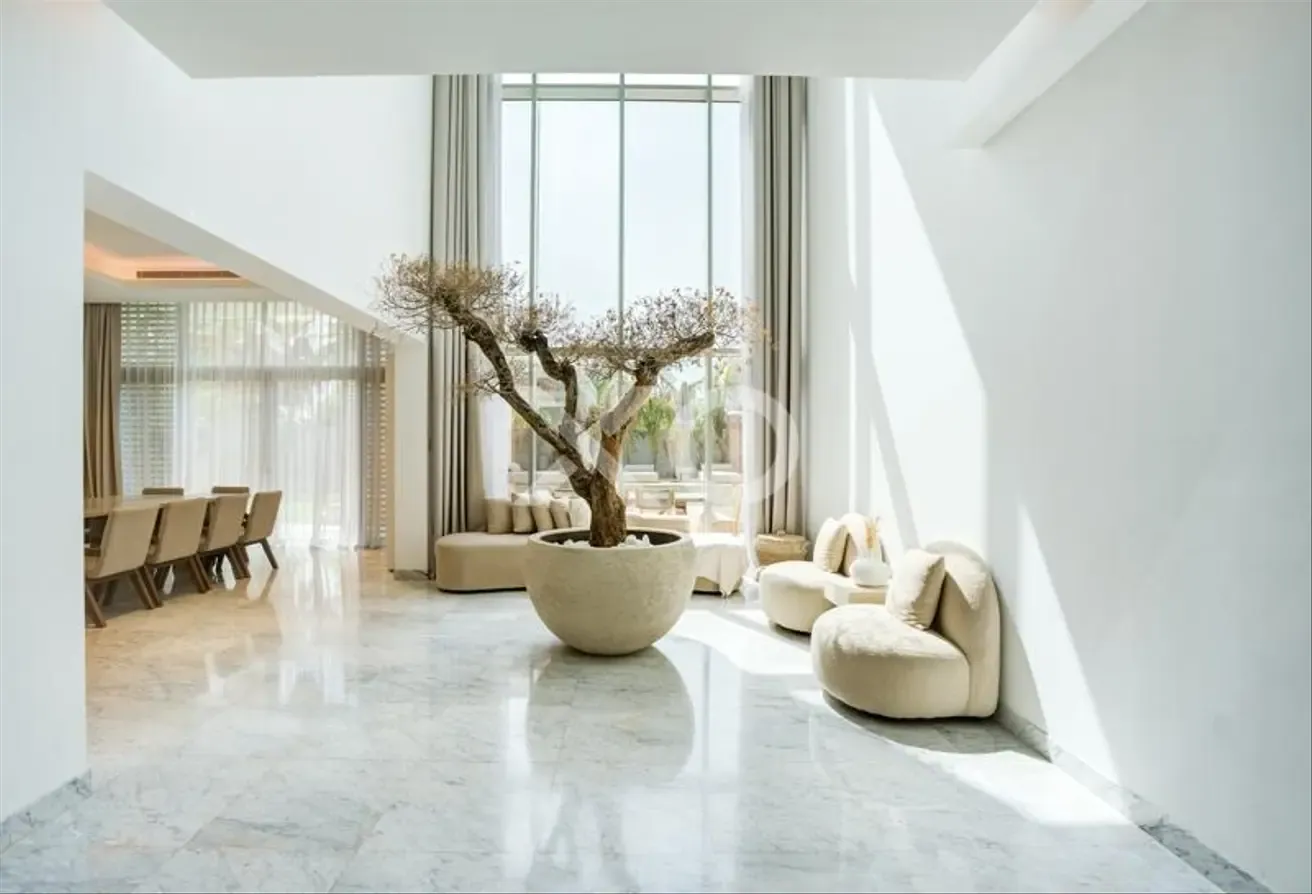 Upgraded | Fully Furnished | Exclusive