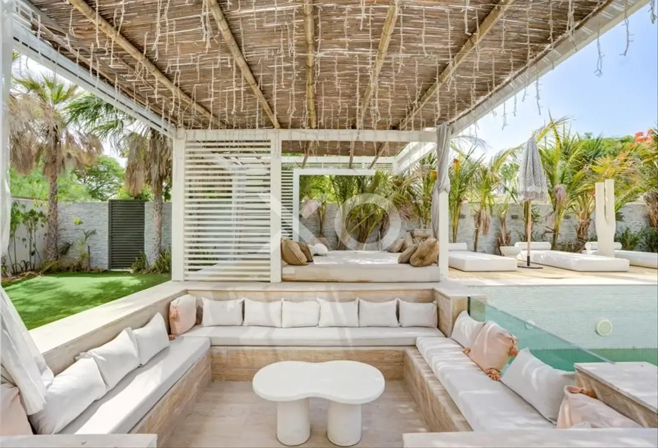 Upgraded | Fully Furnished | Exclusive