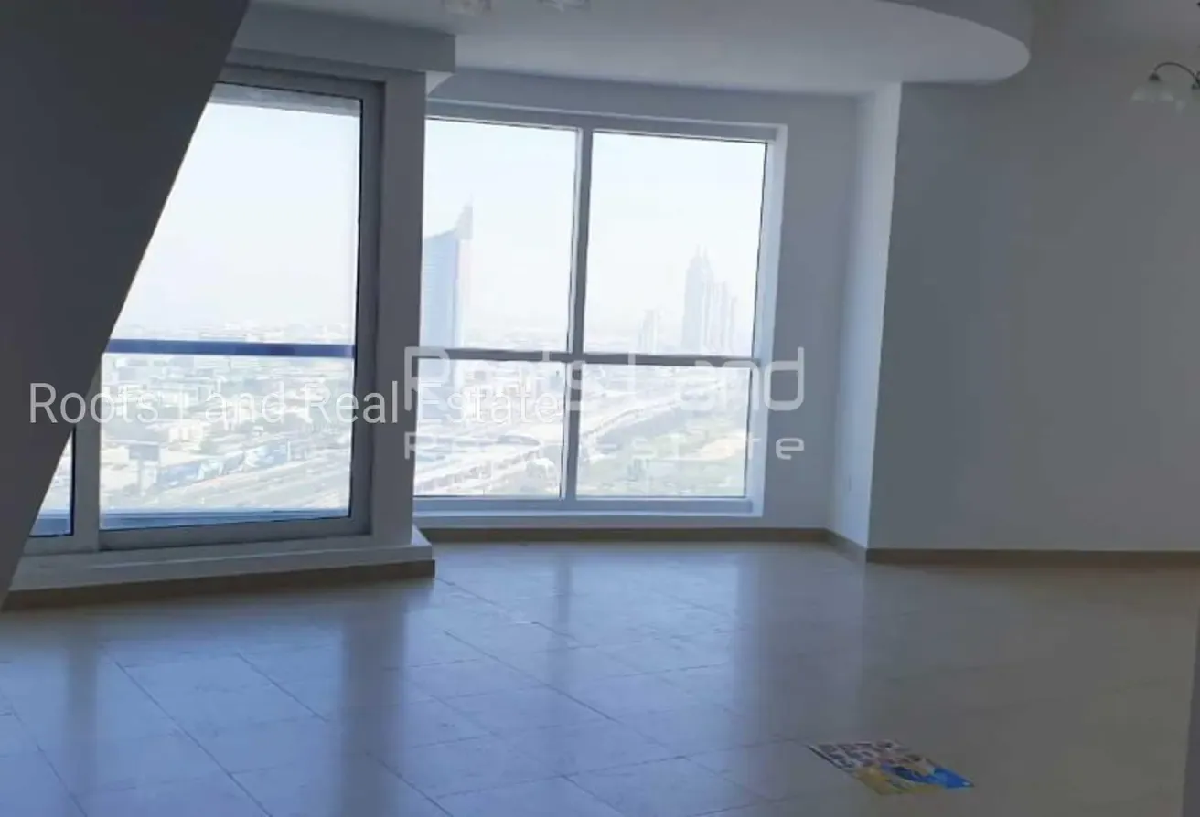 Duplex 2 BR and High Floor | Near Metro And Marina