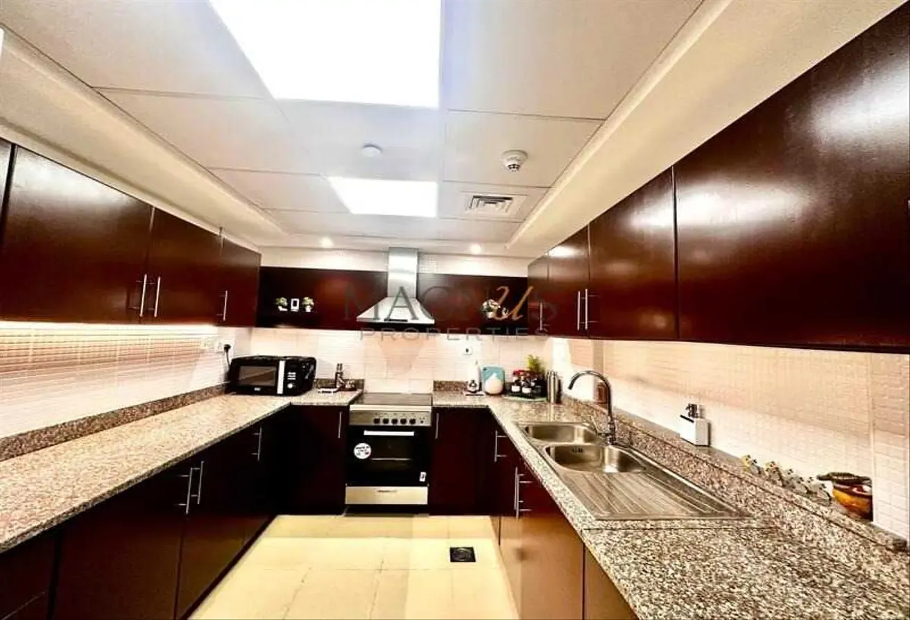 FULLY FURNISHED | UPGRADED | LAKE VIEW