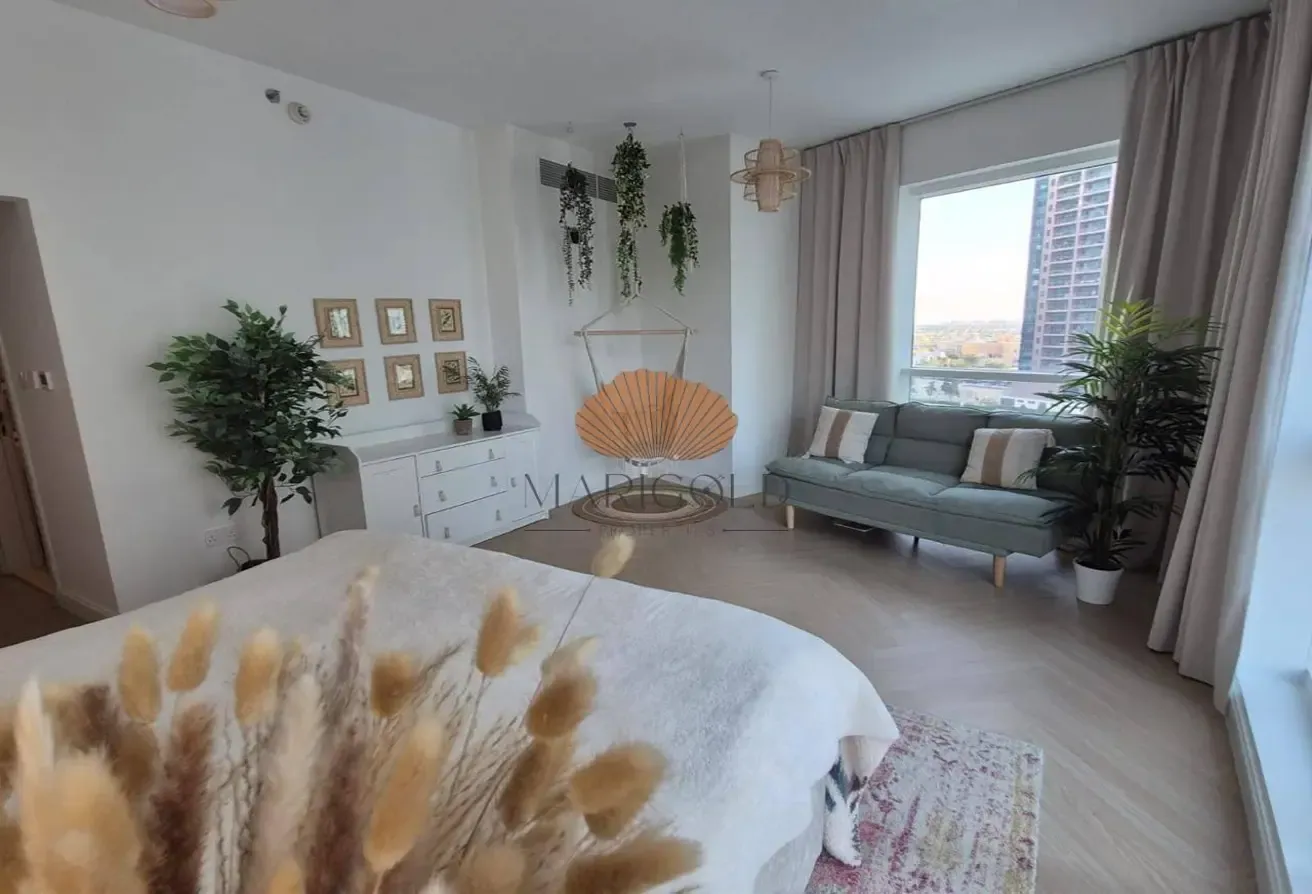 FURNISHED I UPGRADED I PANORAMIC VIEW