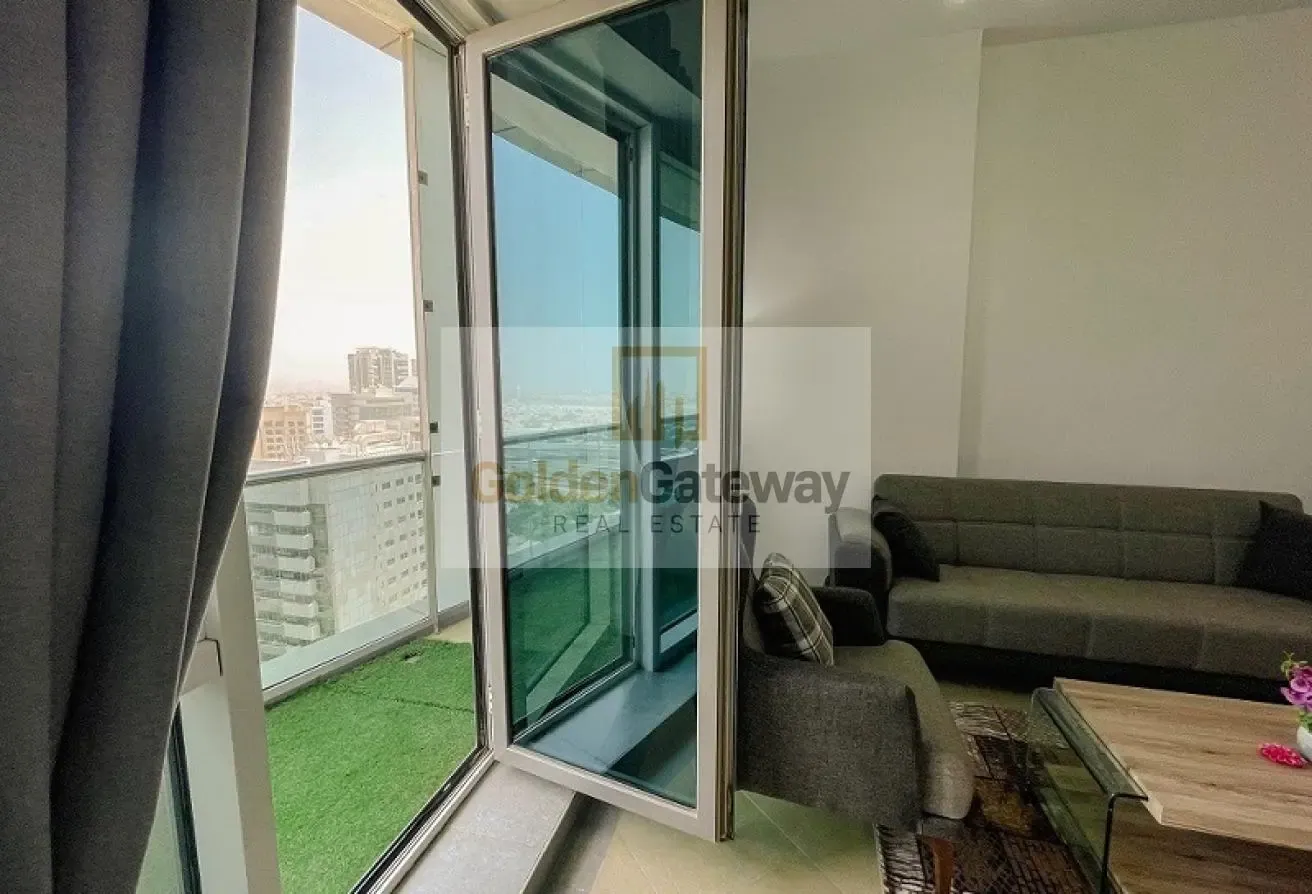 well maintain Fully Furnished Chiller Free 2 bhk
