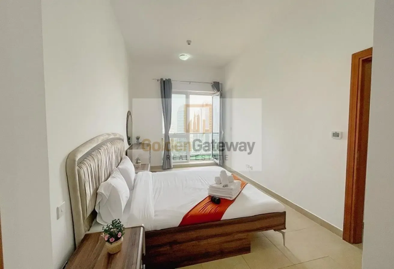 well maintain Fully Furnished Chiller Free 2 bhk