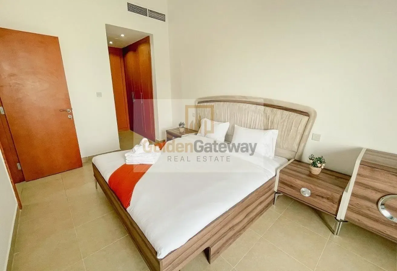 well maintain Fully Furnished Chiller Free 2 bhk