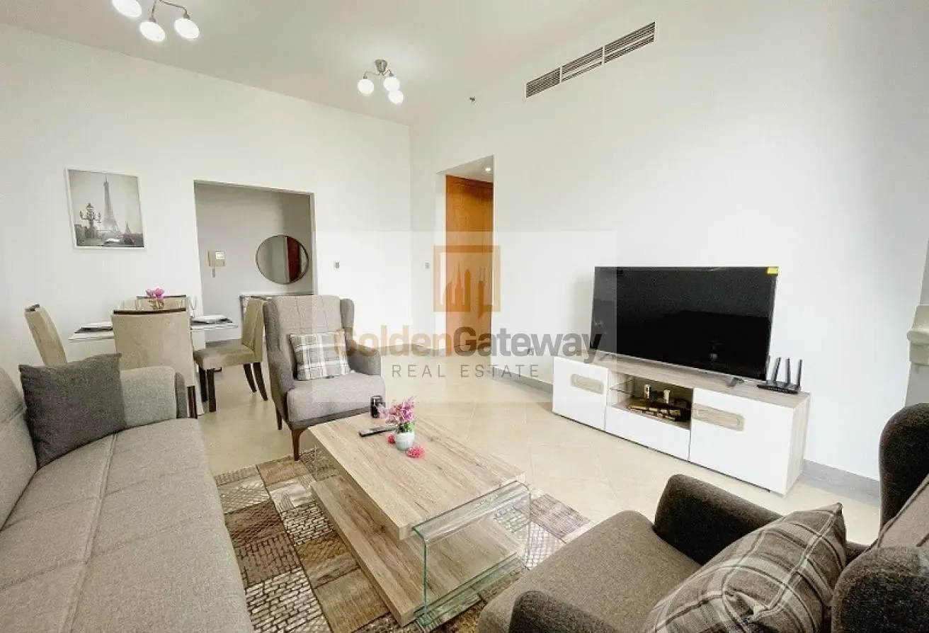 well maintain Fully Furnished Chiller Free 2 bhk