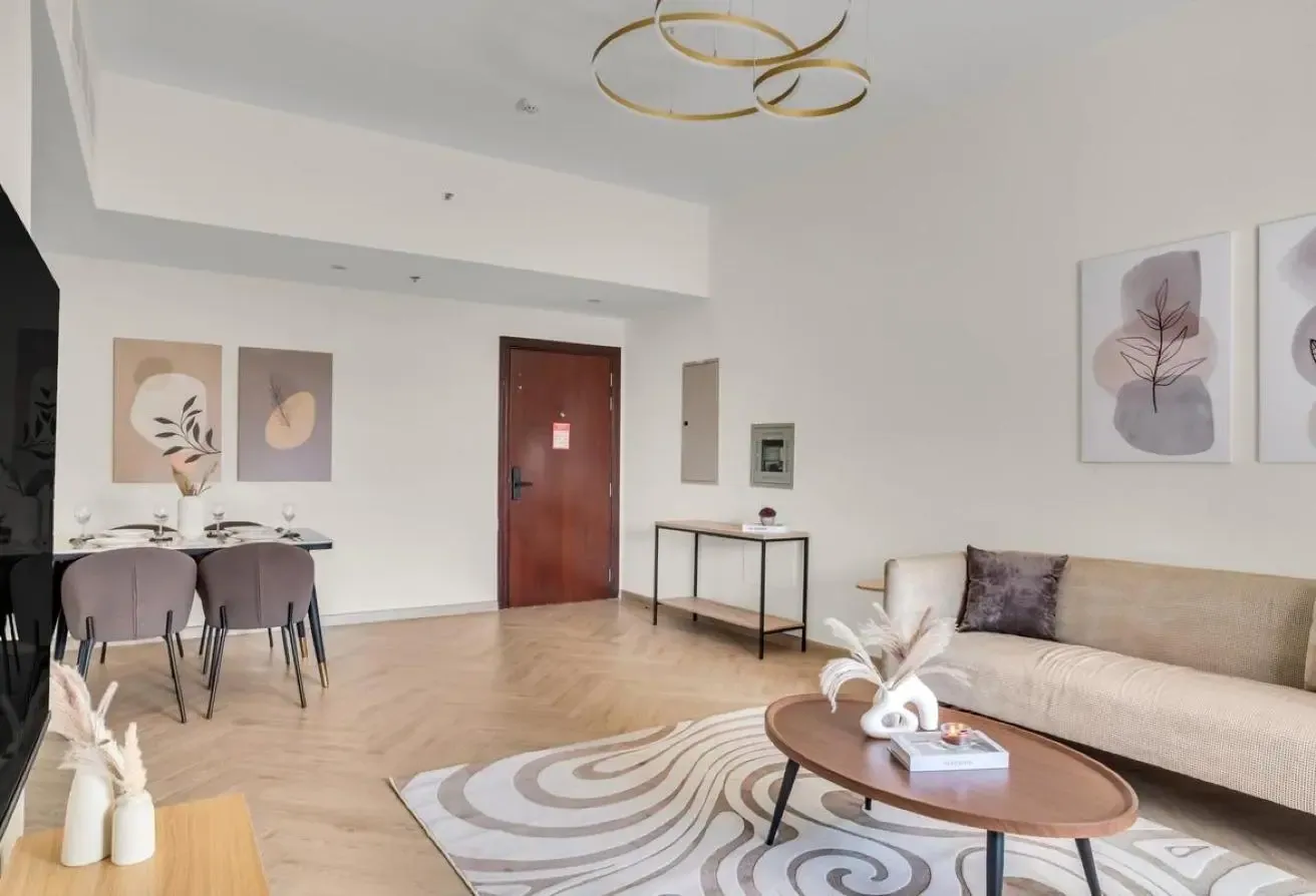 Furnished 2 BDR | Bills Included | Near Metro