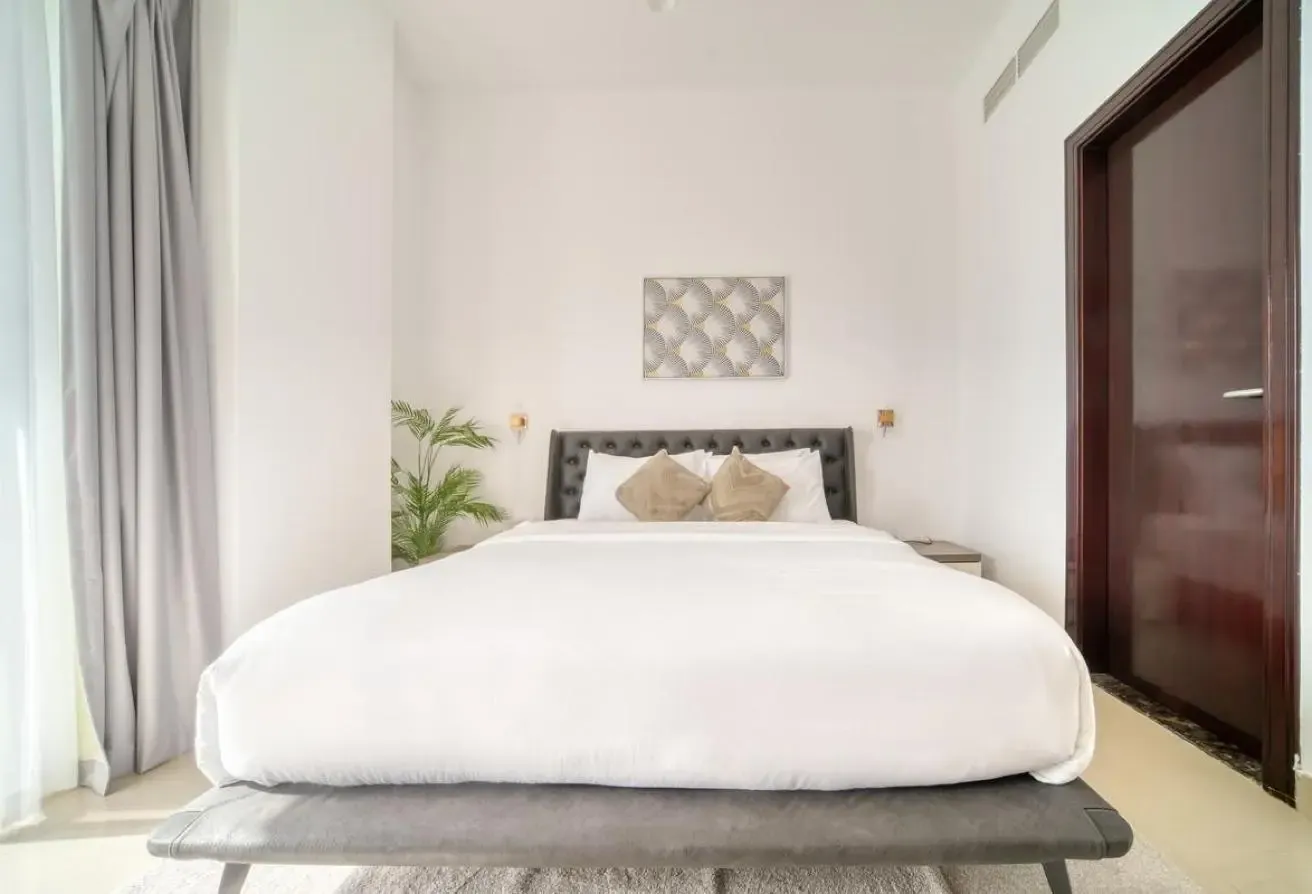 Furnished 2 BDR | Bills Included | Near Metro