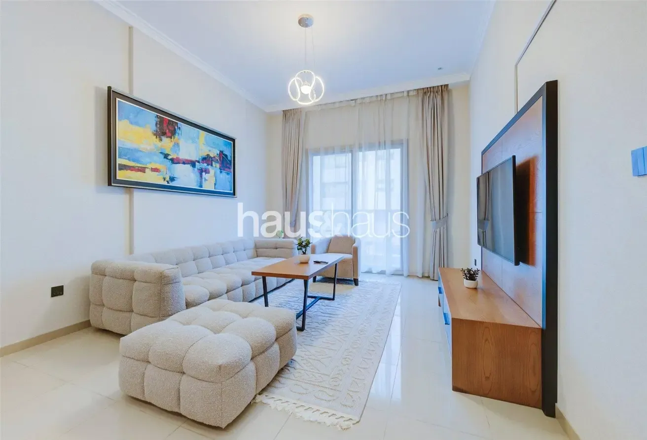 Chiller Free | Furnished | Close to Metro | READY