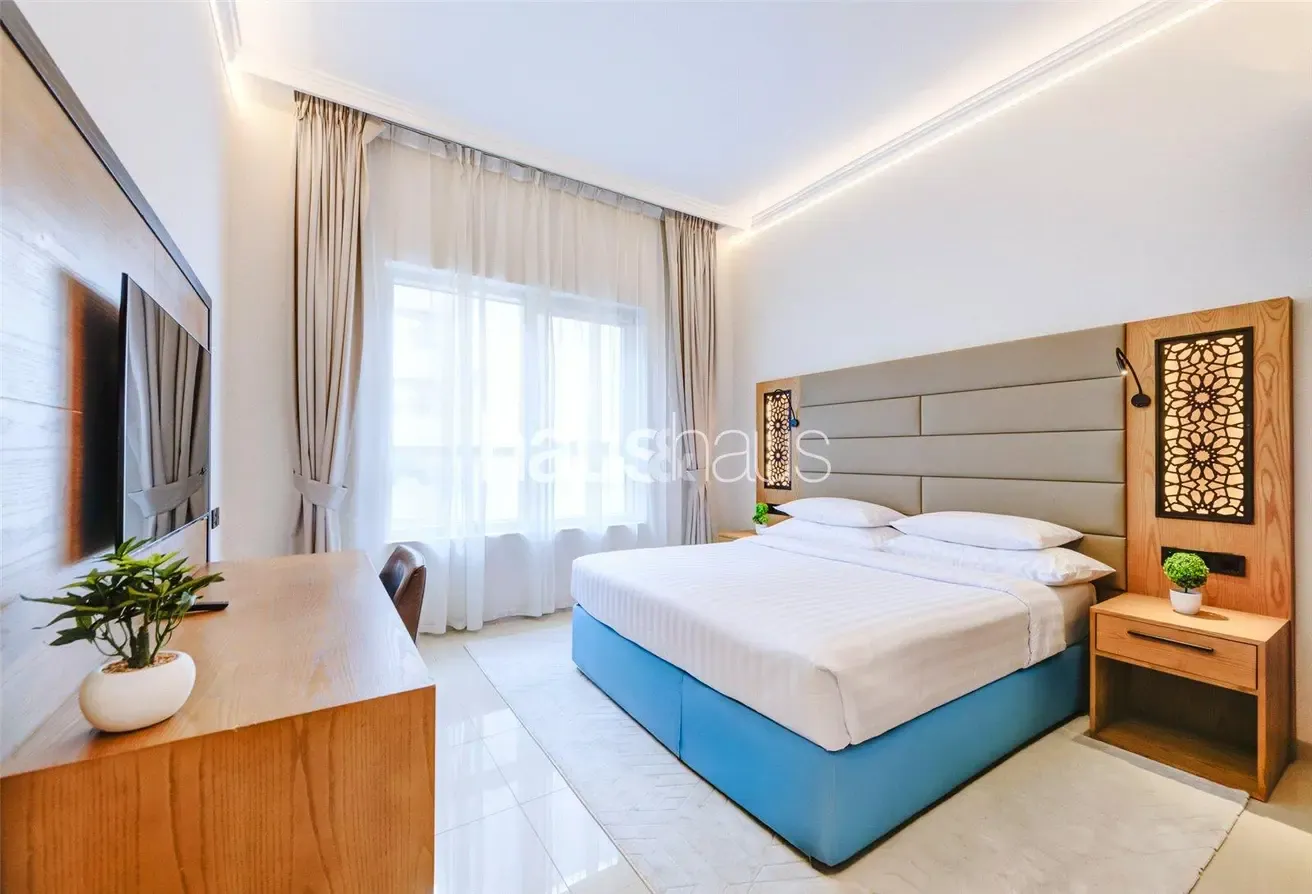 Chiller Free | Furnished | Close to Metro | READY