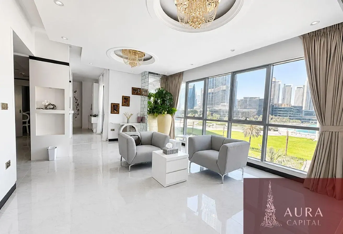 3BR+Maid | Direct Burj Khalifa & Fountain View