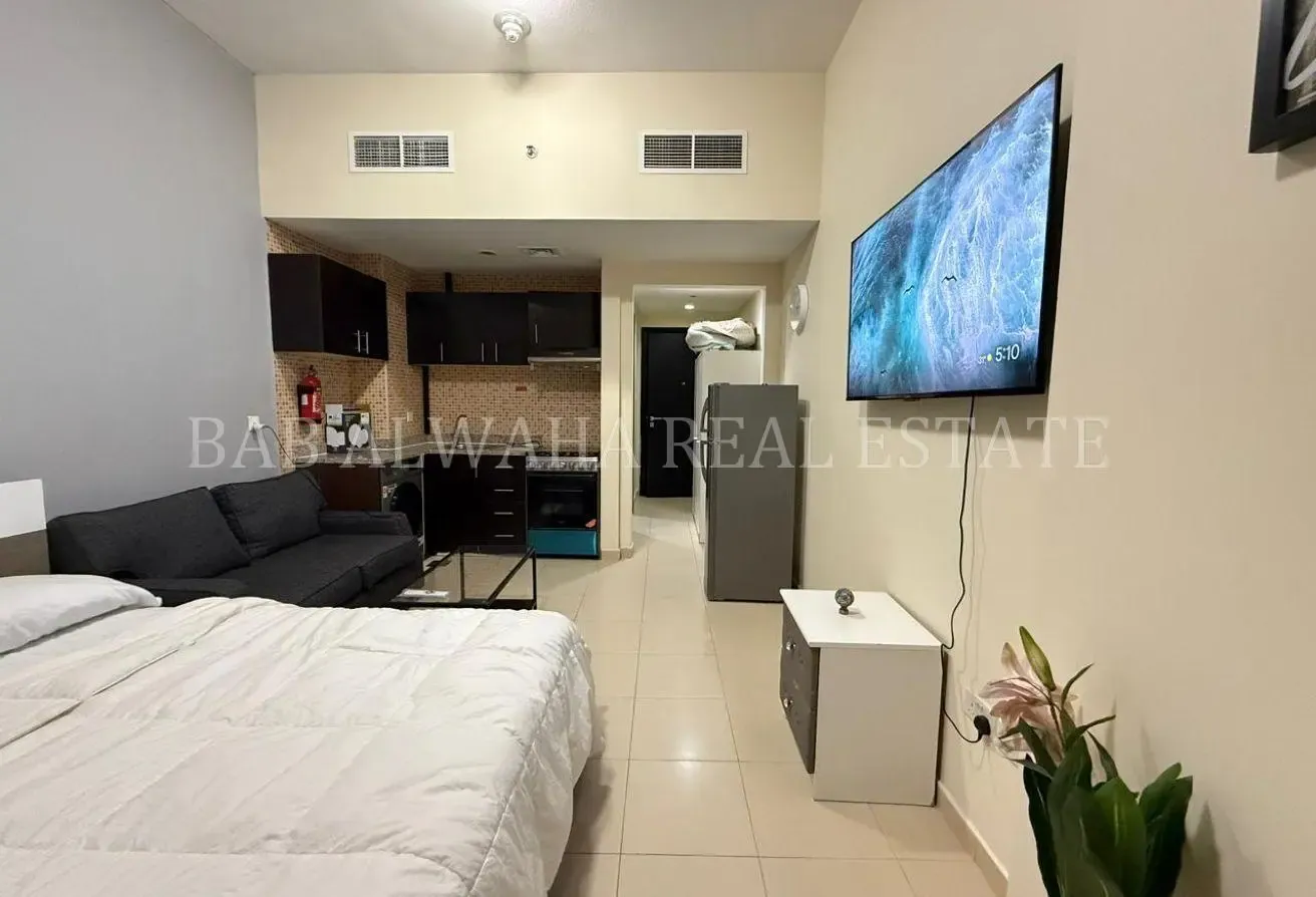 Luxury Fully Furnished Apt 51k/12 Cheques&Balcony