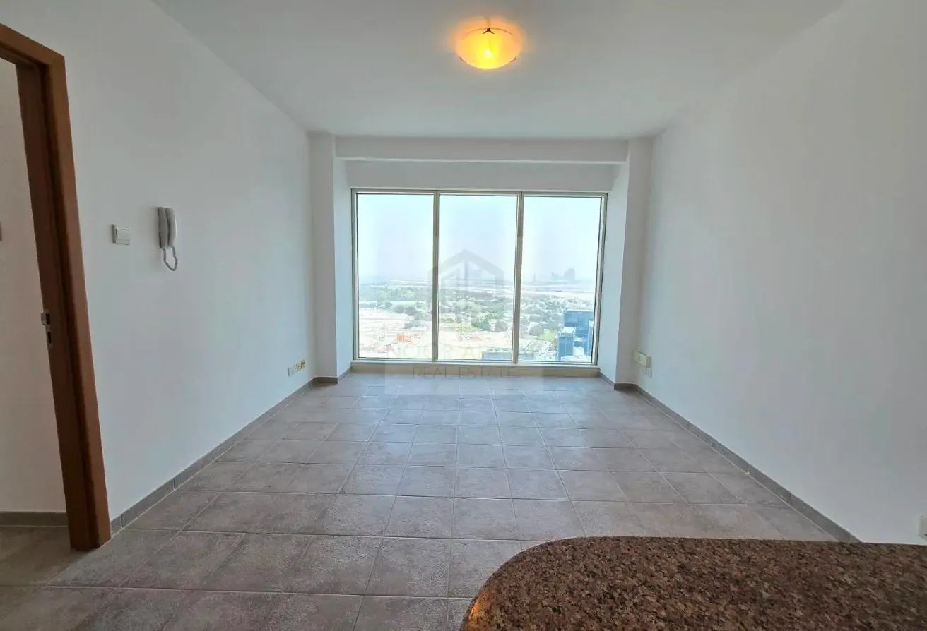 PRIME LOCATION BHEIND METRO  1BR WITH DEWA CHILLER
