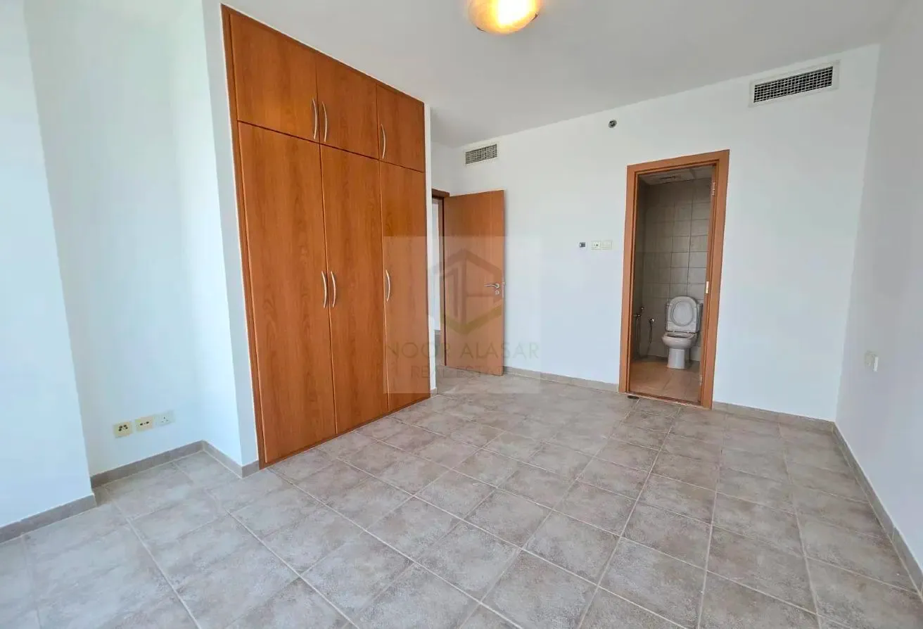 PRIME LOCATION BHEIND METRO  1BR WITH DEWA CHILLER