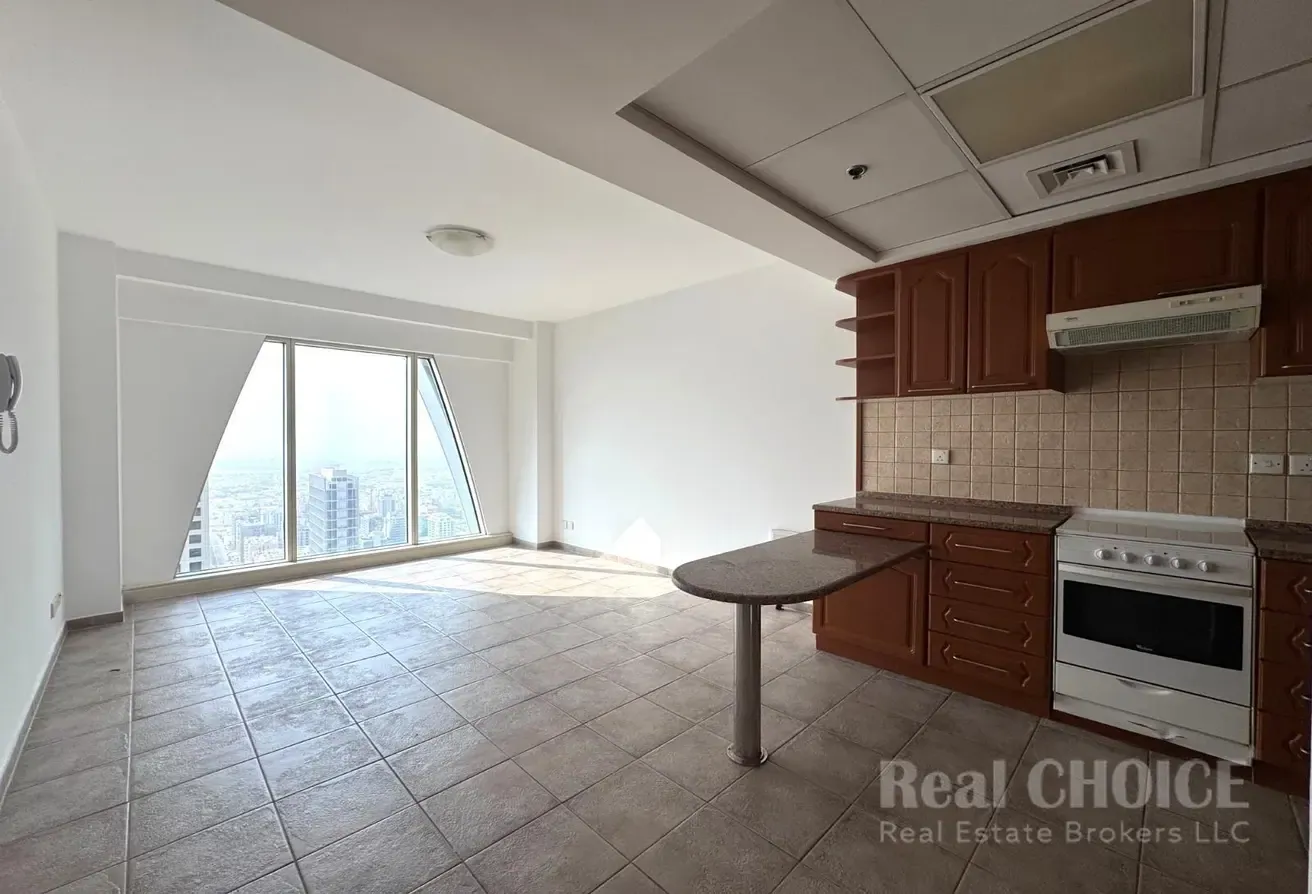 Cozy Apartment | Near To Metro | Utilities Free