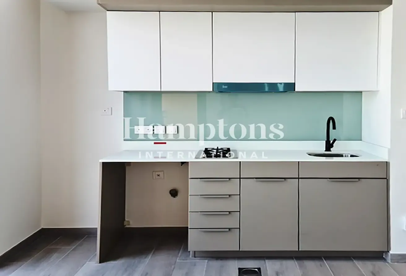 Exclusive | Motivated Seller | Balcony | City View