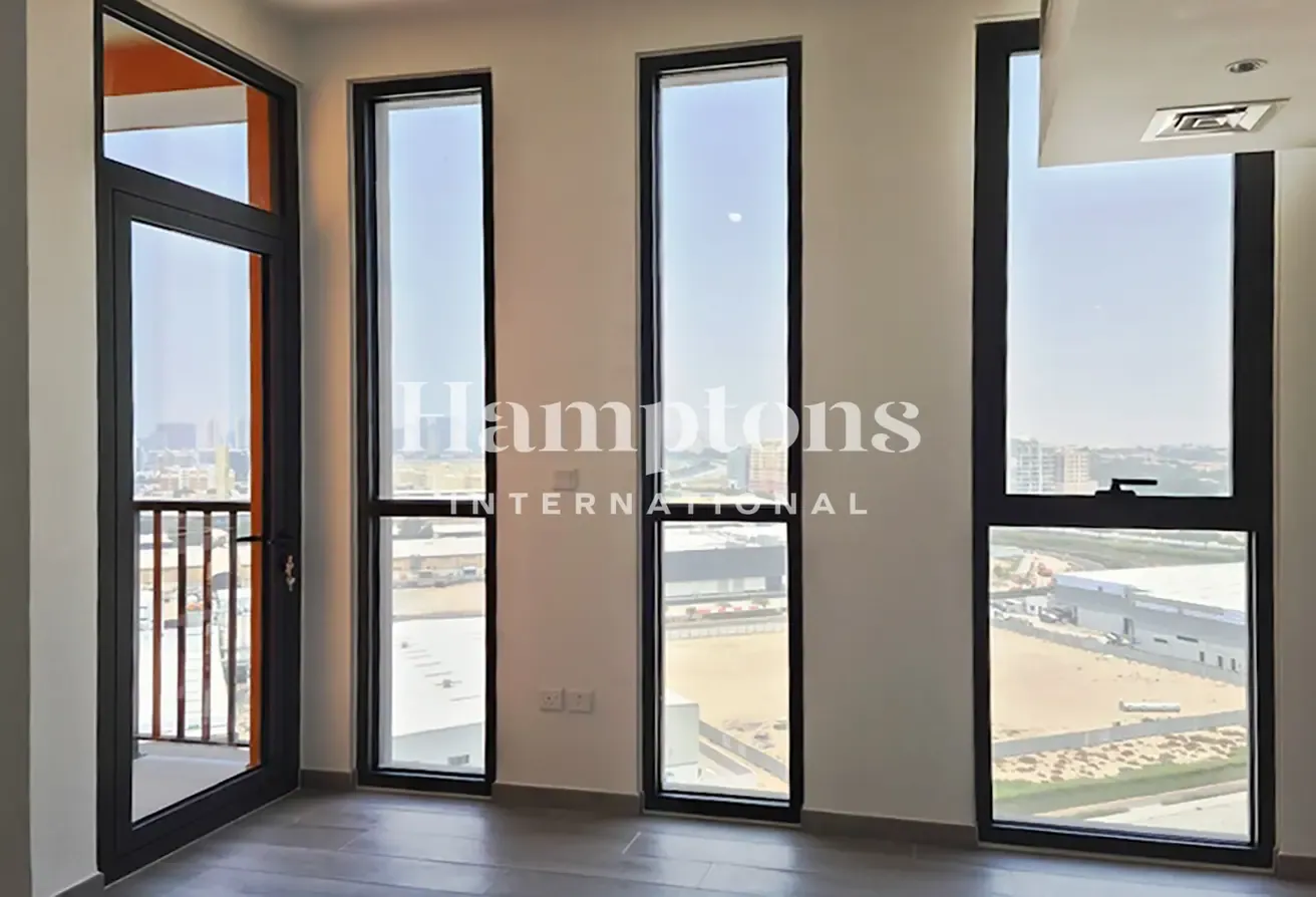 Exclusive | Motivated Seller | Balcony | City View