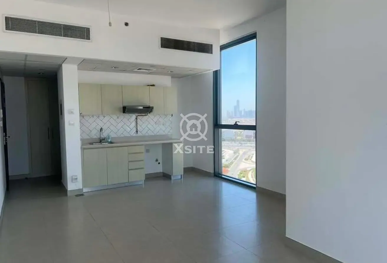 Cozy Living |Great Location| Well-Lit