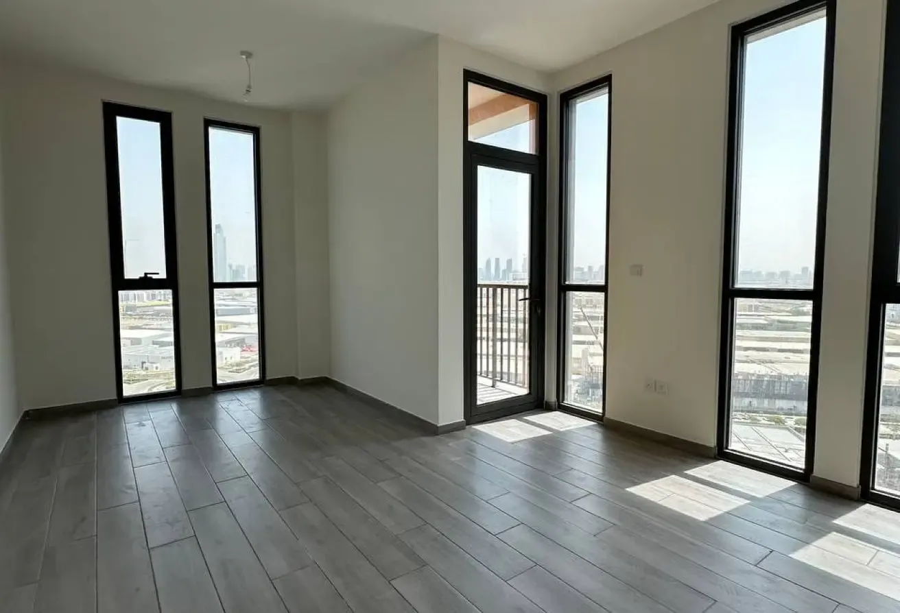 Spacious Unfurnished Studio | High Floor | Premium