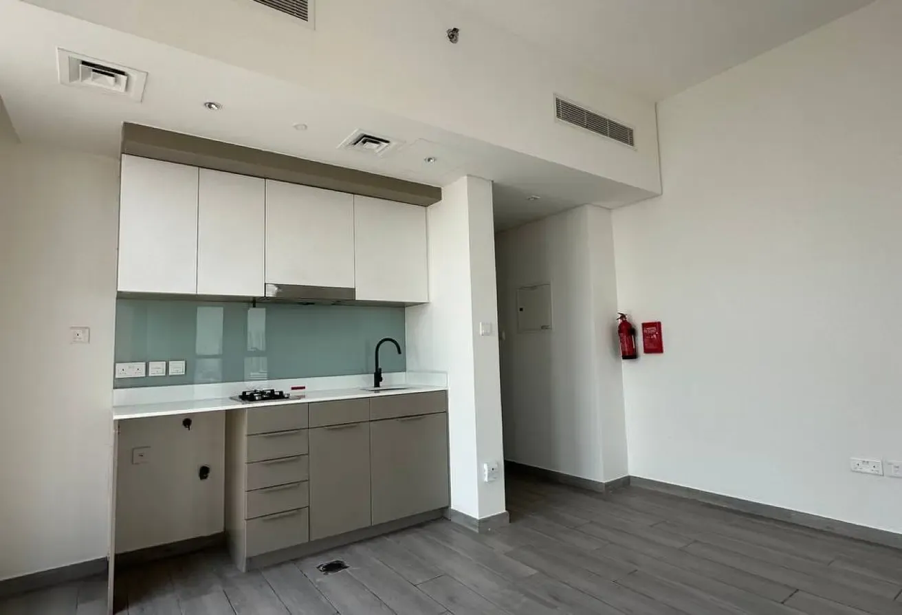 Spacious Unfurnished Studio | High Floor | Premium