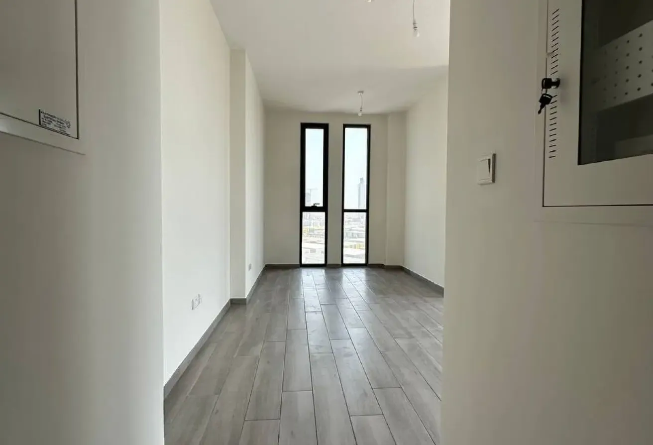 Spacious Unfurnished Studio | High Floor | Premium