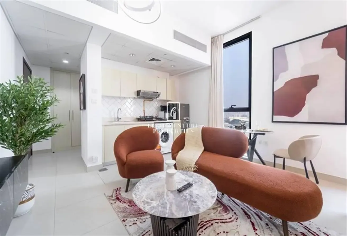 FULLY FURNISHED | HIGH FLOOR | SPACIOUS LAYOUT