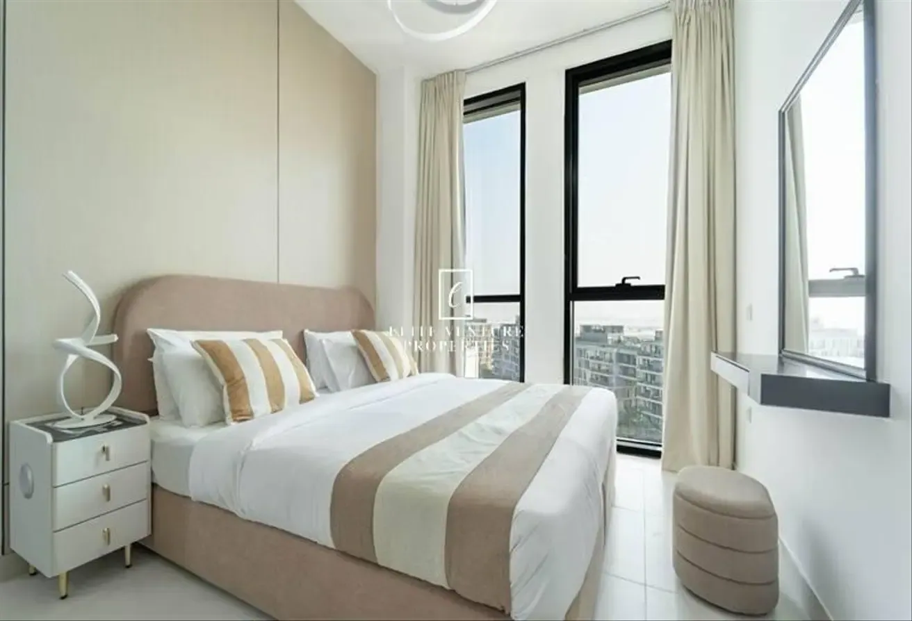 FULLY FURNISHED | HIGH FLOOR | SPACIOUS LAYOUT
