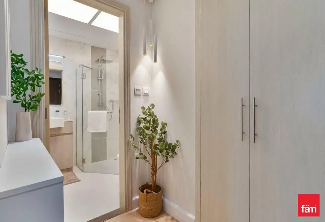 Vacant | Furnished | Modern | Spacious | 4Cheques