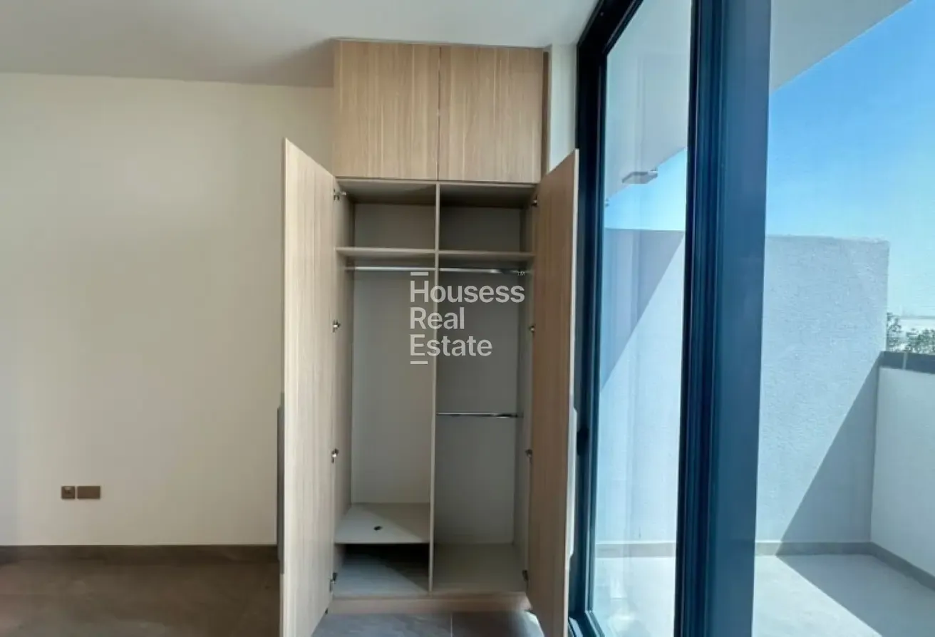 Semi-Furnished | Prime Location |Premium Amenities