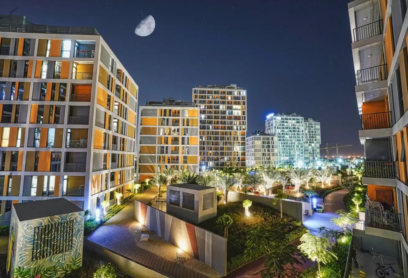 Immaculate L Shape Studio | High Floor | Open View
