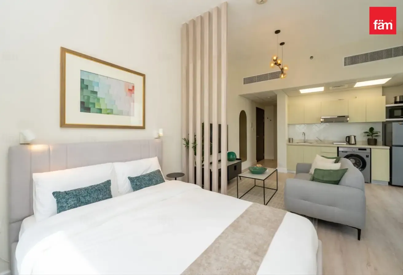 Luxurious I Vacant I Furnished | 6 Cheques