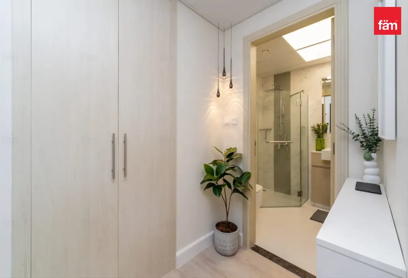 Luxurious I Vacant I Furnished | 6 Cheques