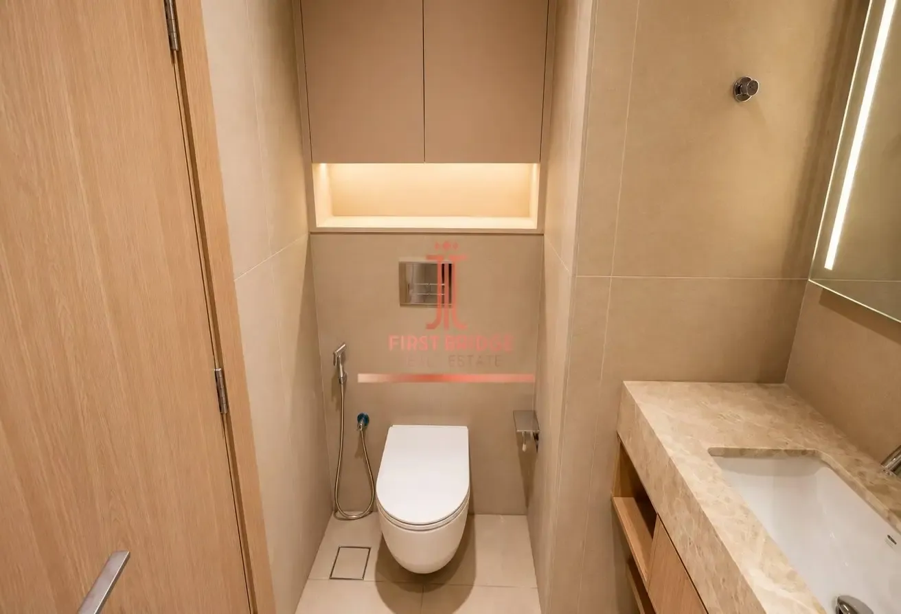 SEMIFURNISHED l PRIME LOCATION l SPACIOUS