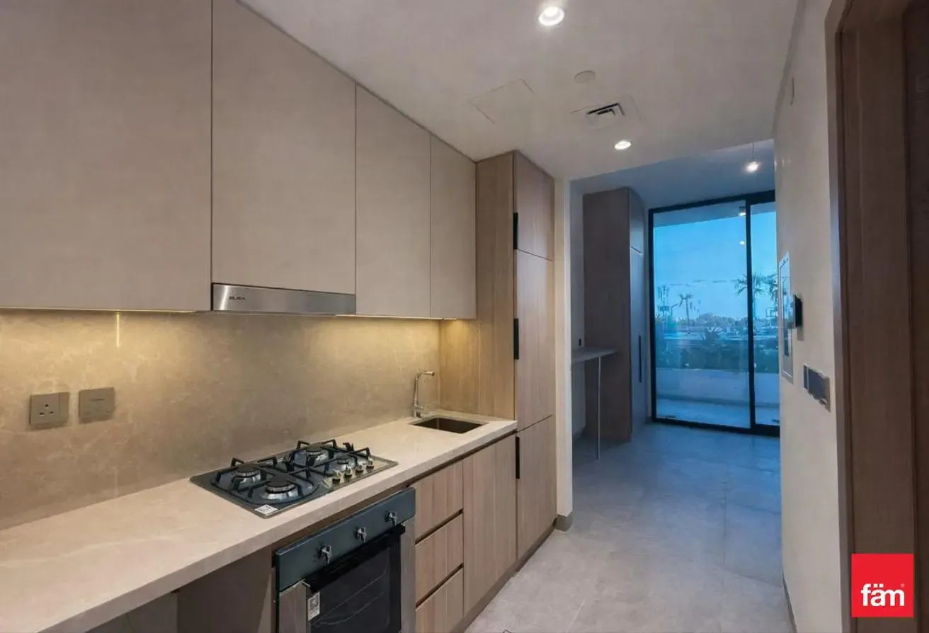 Vacant | White Goods | Gulf View | 4 Cheques