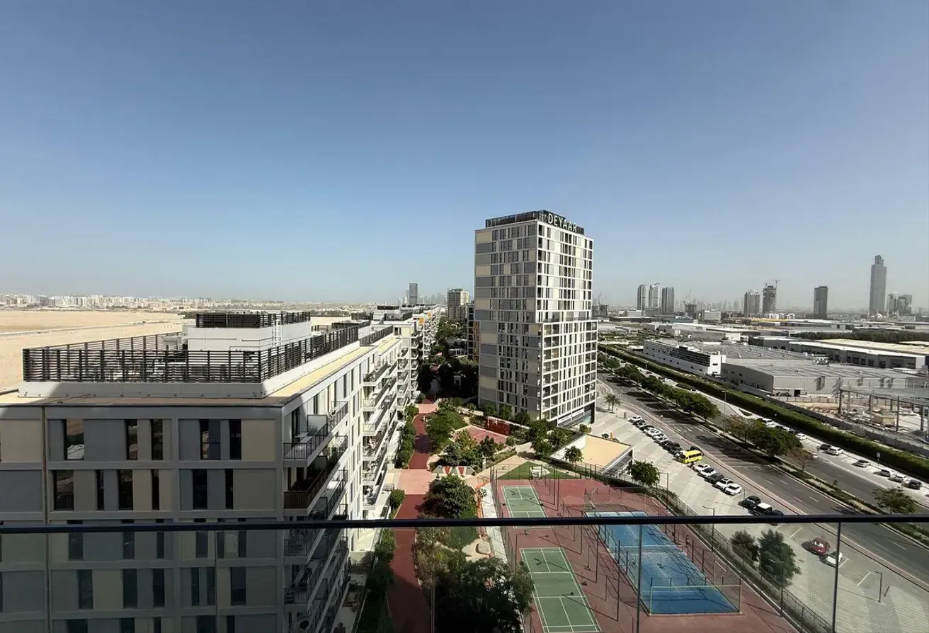 Gulf View | Spacious | Vacant | 4 Cheques