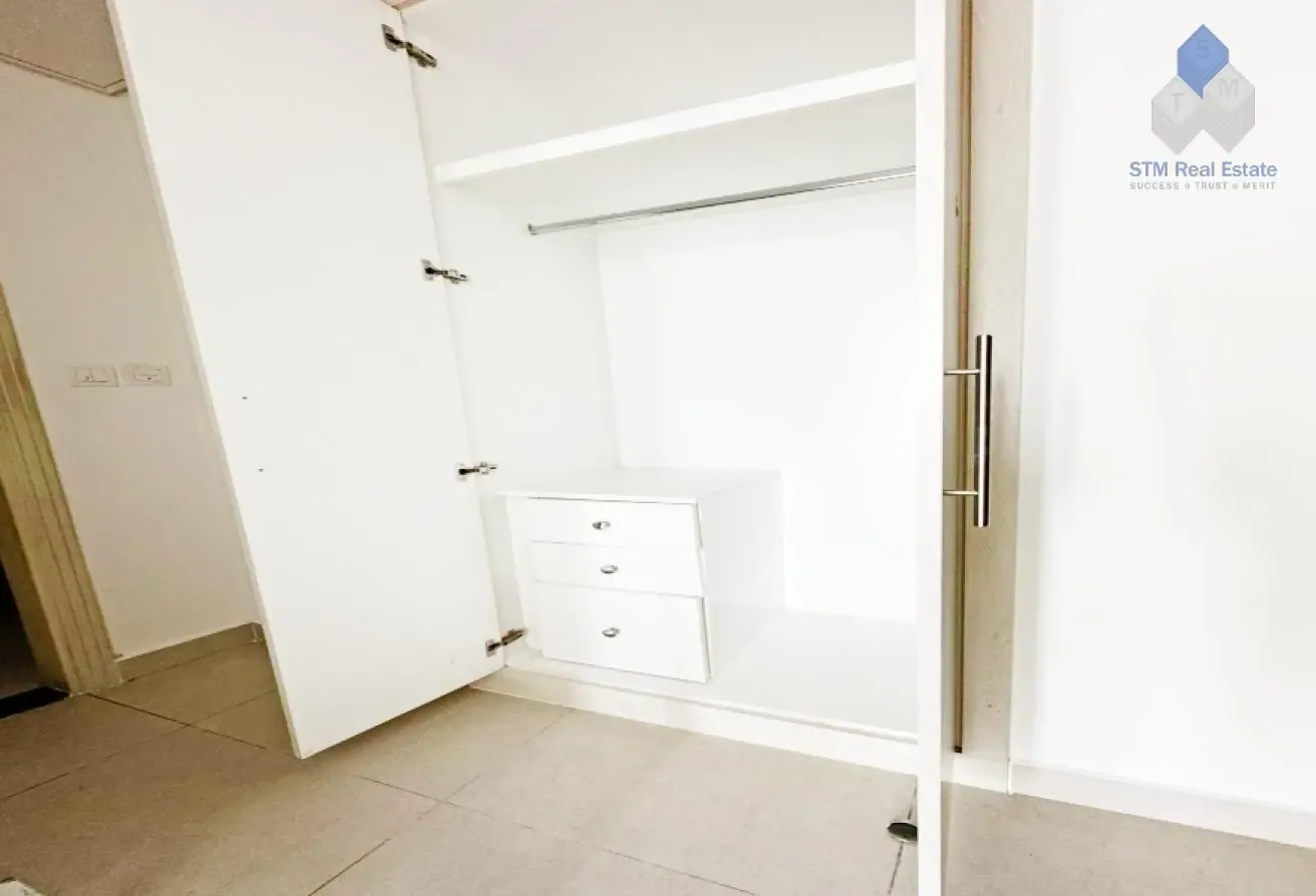 Spacious Studio | Midtown View | Flexible Terms