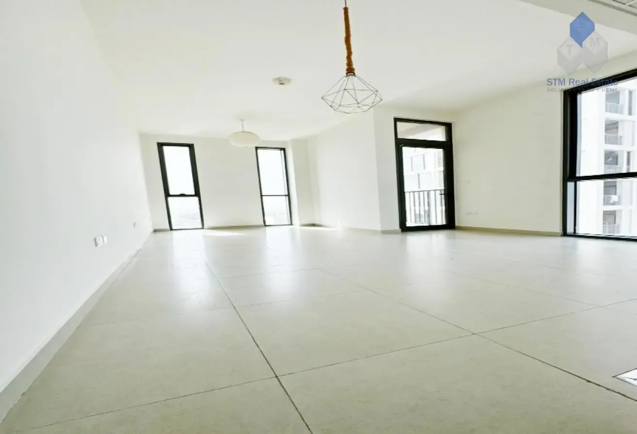 Spacious Studio | Midtown View | Flexible Terms