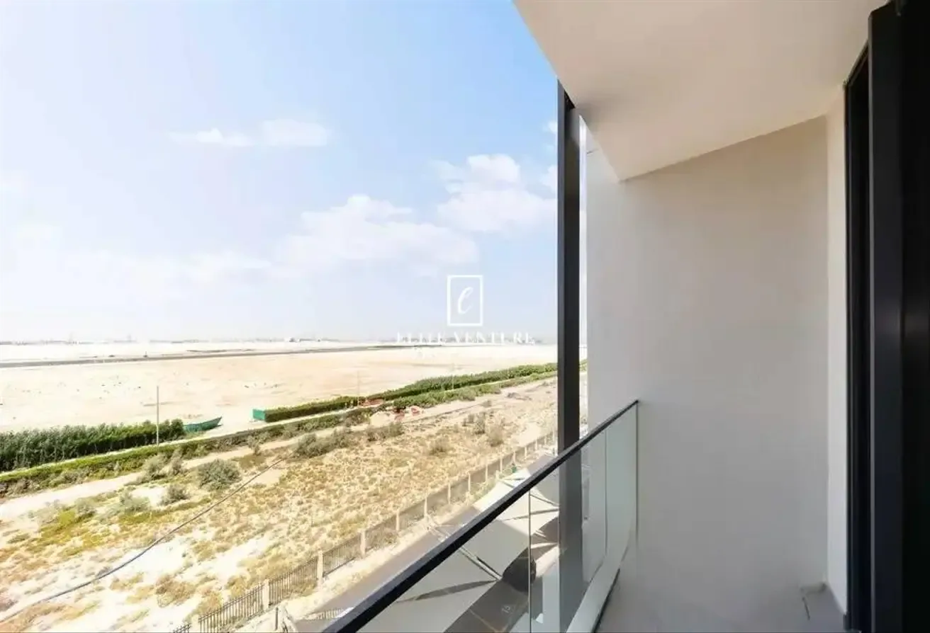 PRIME LOCATION | WELL MAINTINED | SPACIOUS LAYOUT