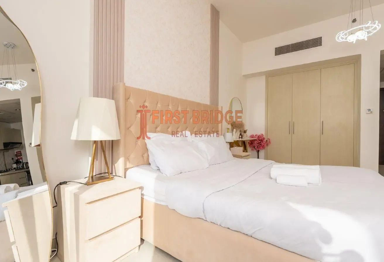 READY TO MOVE | FURNISHED | PRIME LOCATION