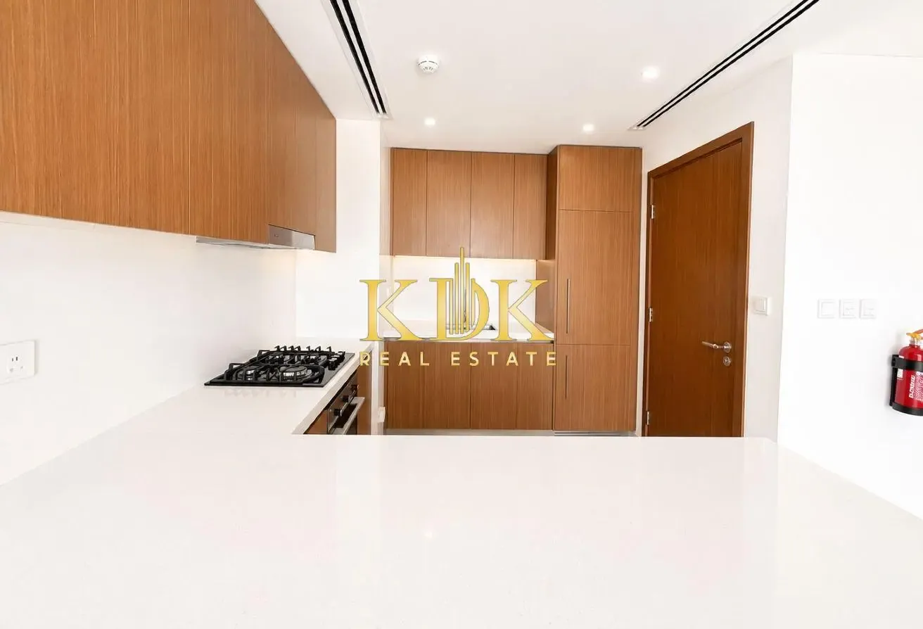Chiller Free | Prime Location | Fitted Appliances