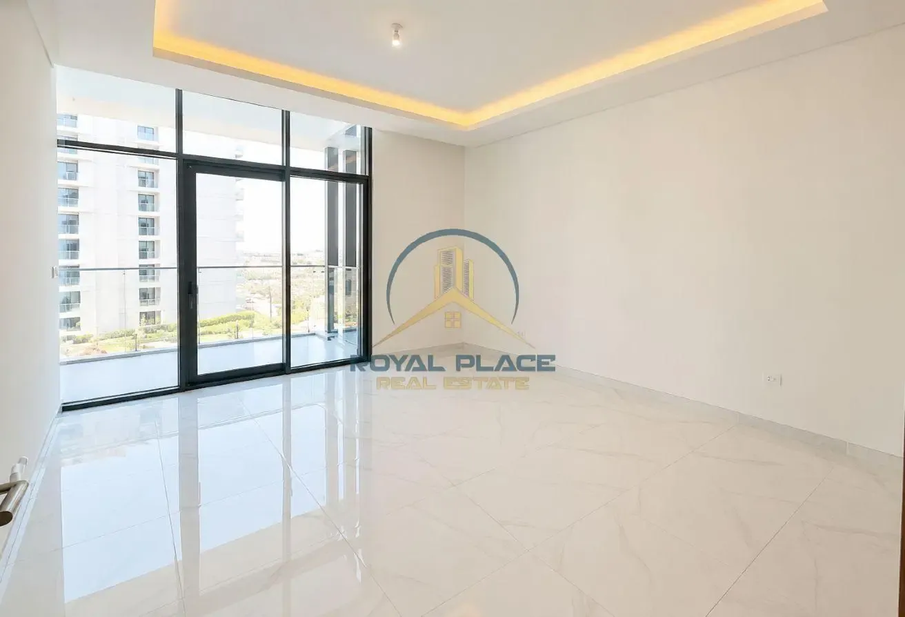 Spacious 2BR| Prime Location | Azizi Central
