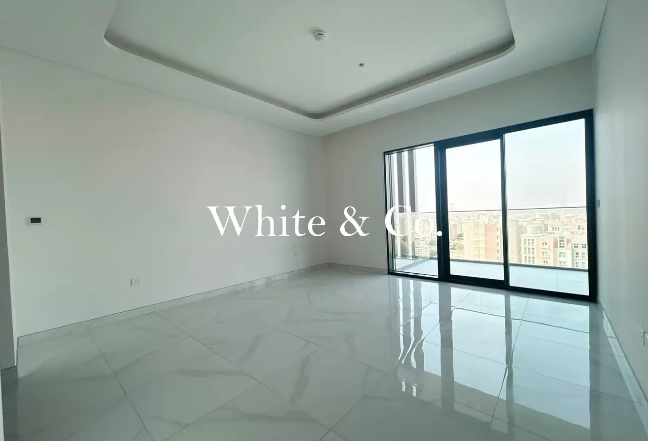 Open View | High Floor | Close to Metro