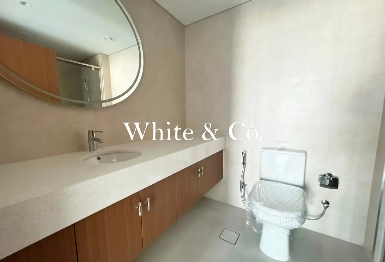 Open View | High Floor | Close to Metro