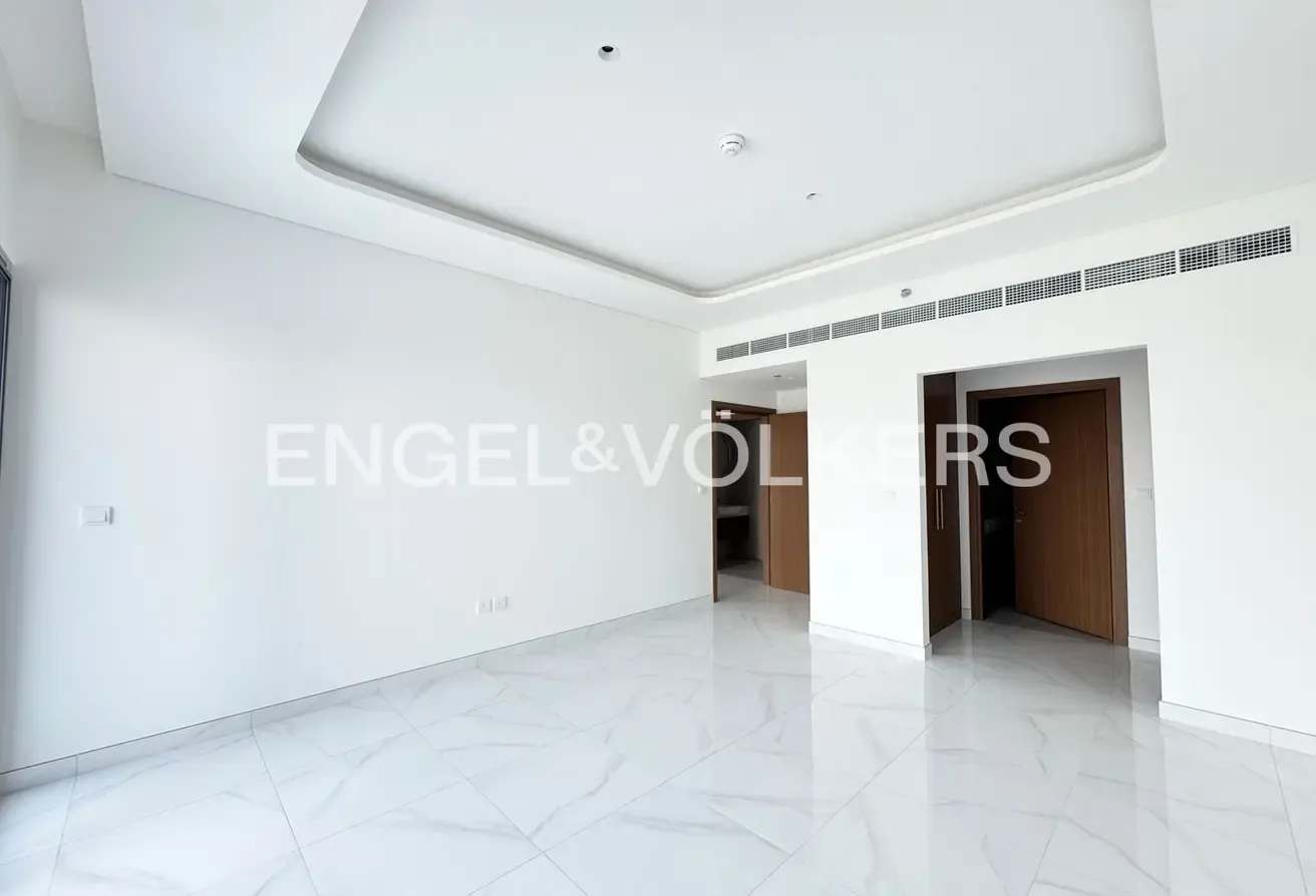 Near Metro | High Floor | Private Views