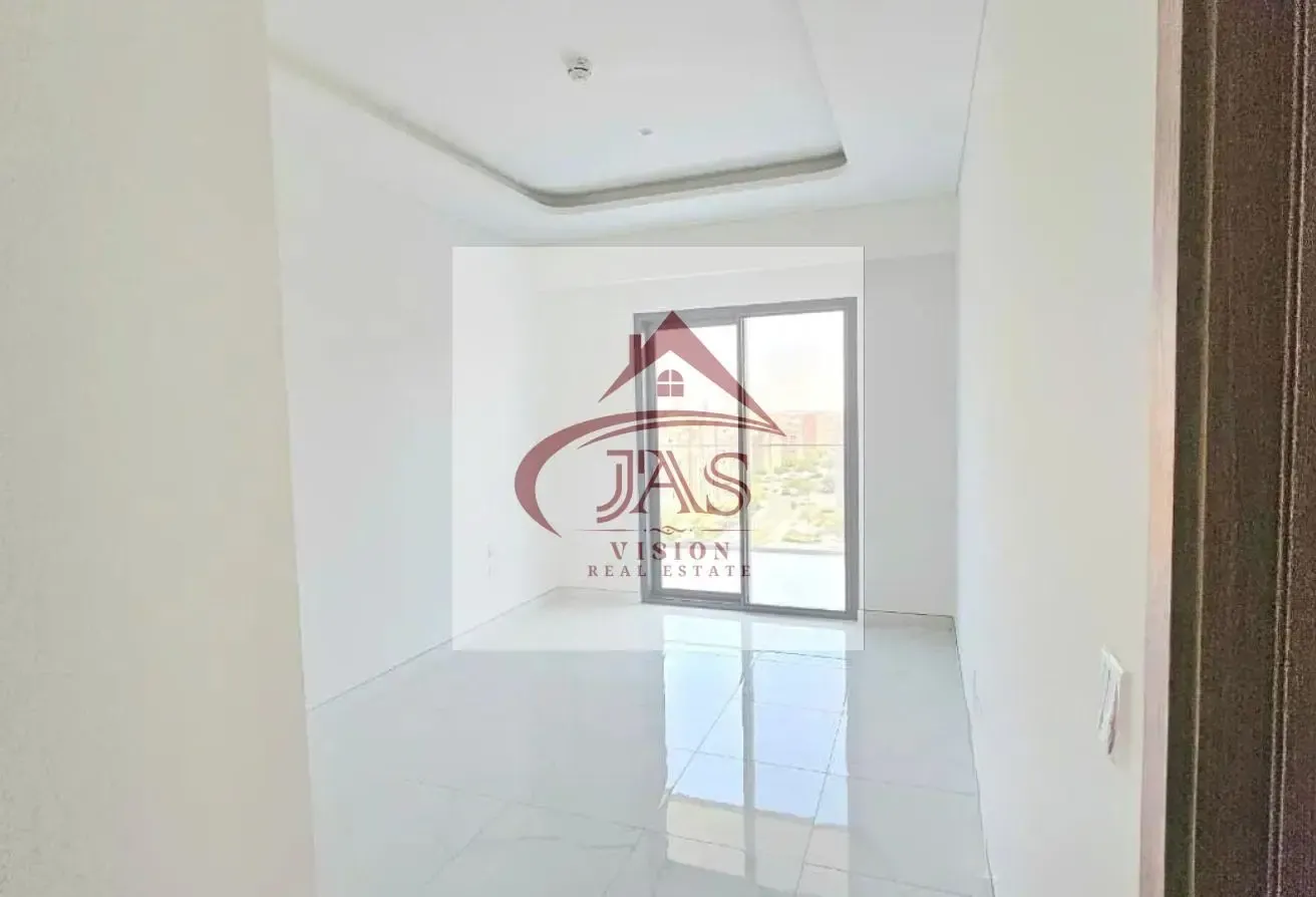 BRAND NEW | NEAR METRO | CHILLER FREE
