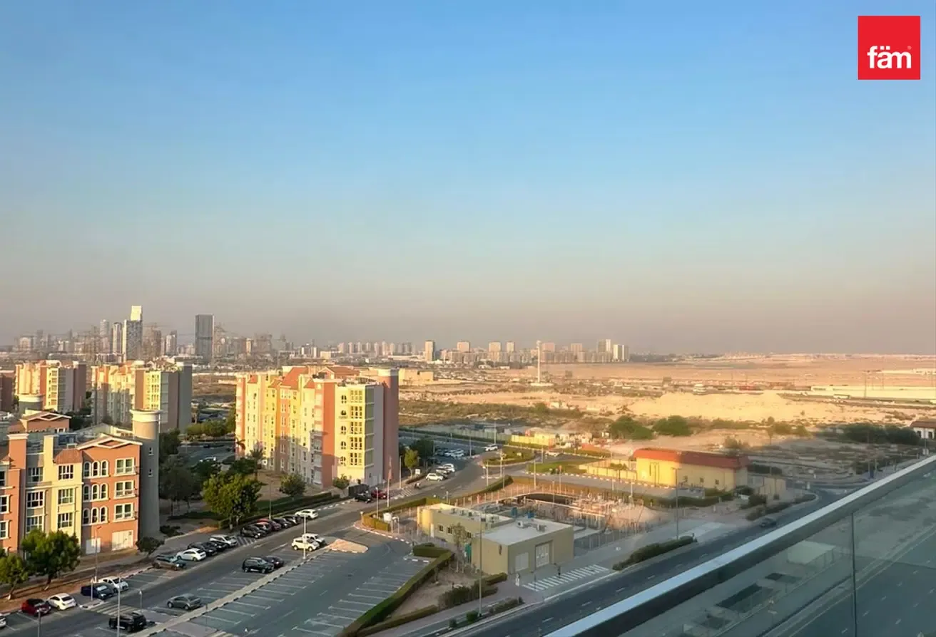 Open View I Near Metro I Ready To Move