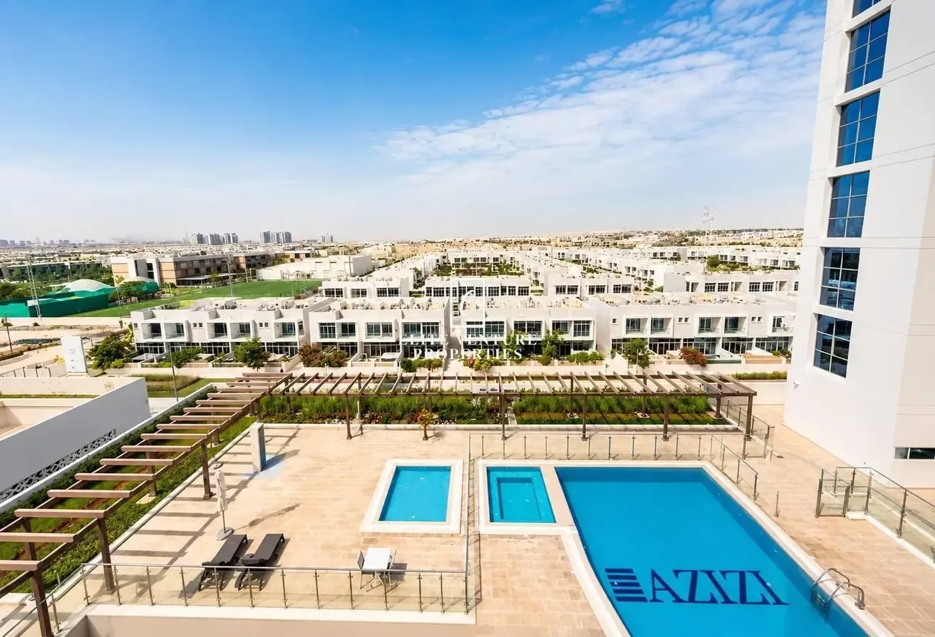BRIGHT APARTMENT | MODERN LIVING | SPACIOUS LAYOUT