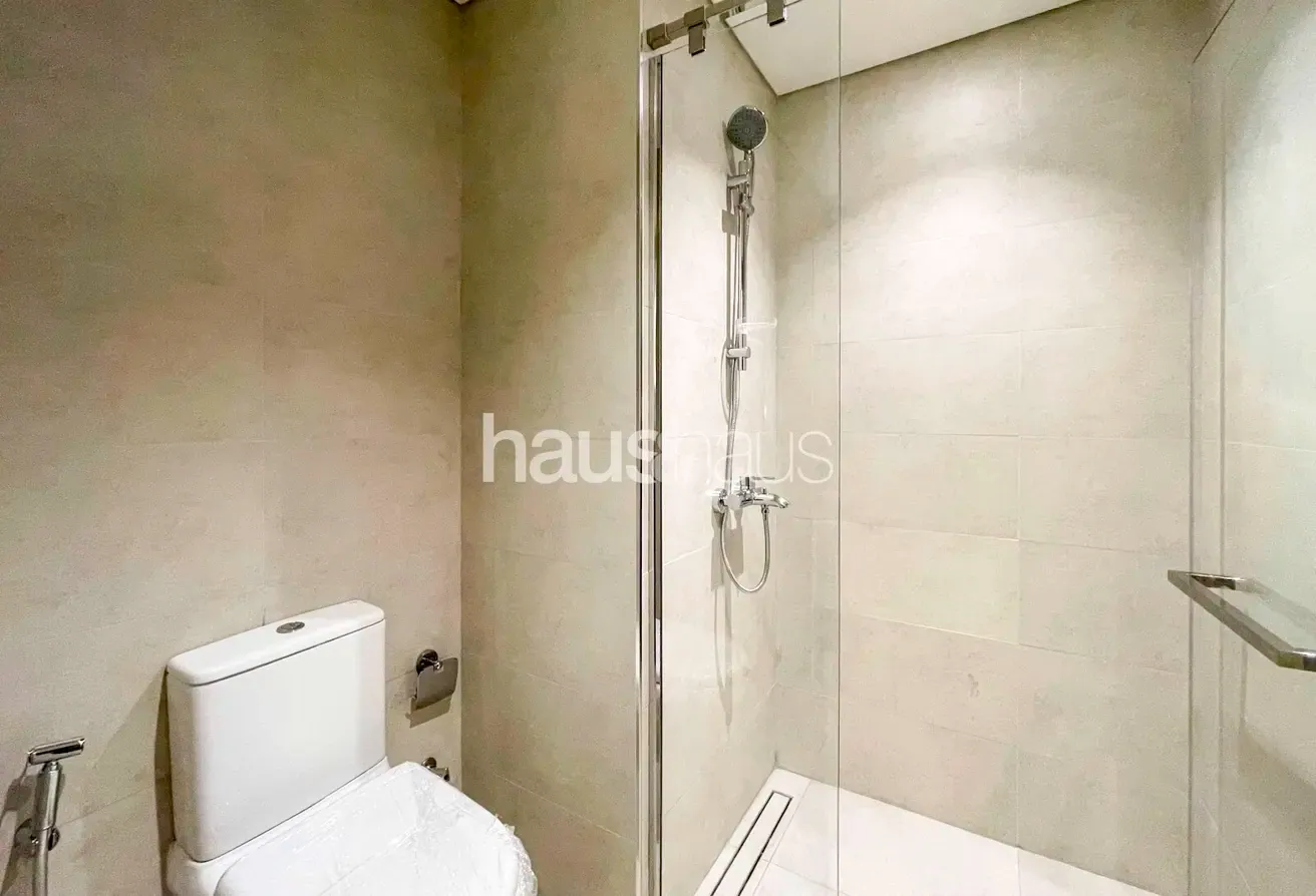 Brand new | Close to metro | Skyline view